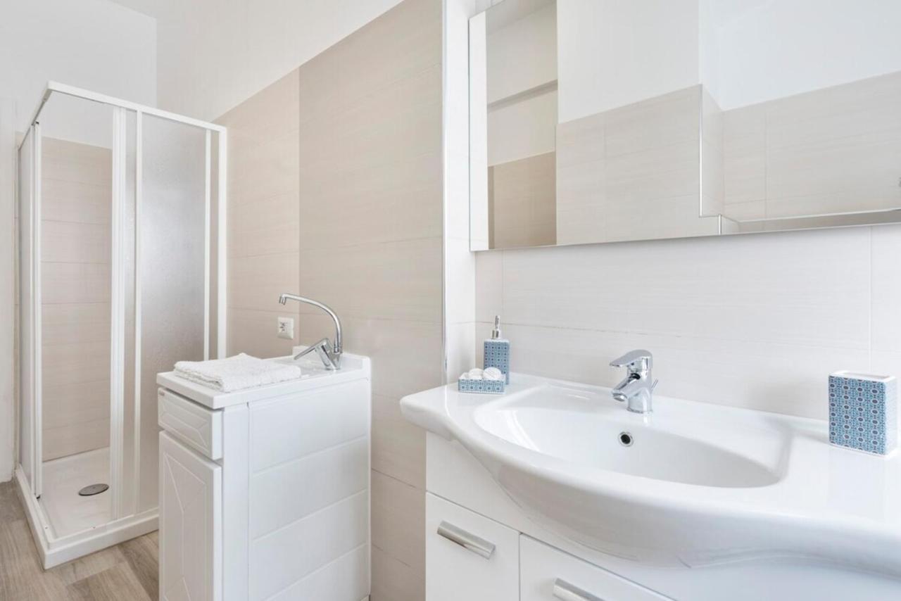 Regina Luxury Flat Apartment Рим Екстериор снимка
