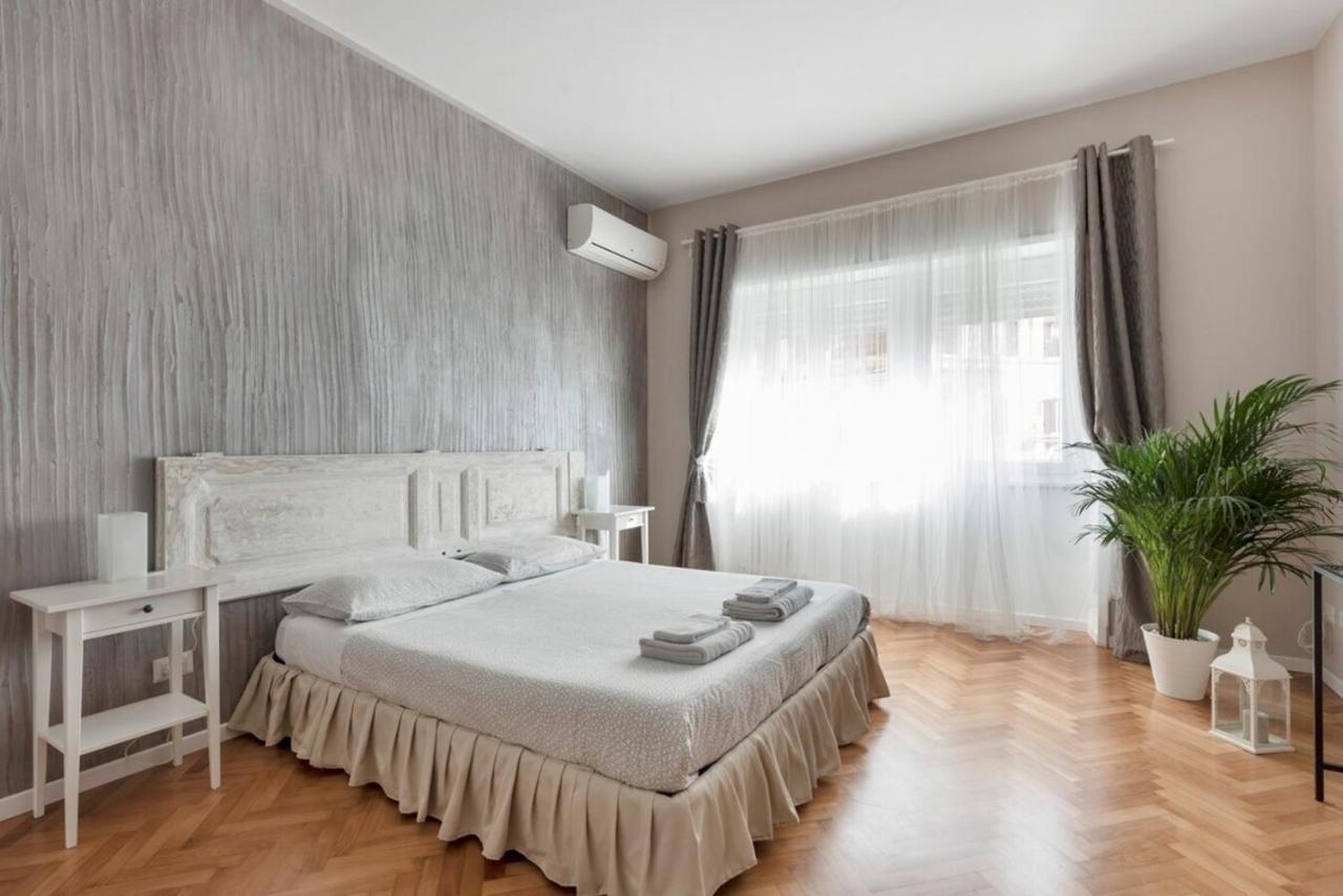 Regina Luxury Flat Apartment Рим Екстериор снимка
